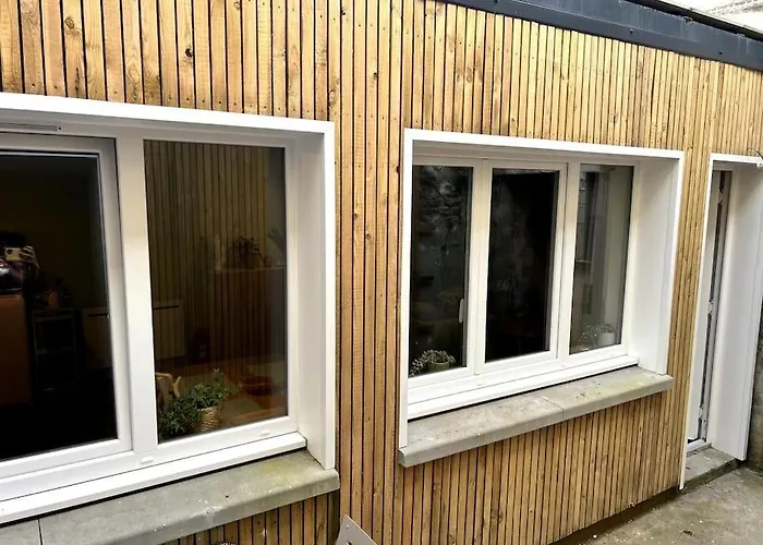 Cosy, Calme Proche Centre Apartment *